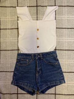 （分類：）位於 。 由 hkthrifting_ 提交（商品編號 1026850186，圖片 1）。簡介： 。