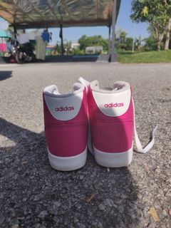 (Category: ) located in . Submitted by preloved_store. (Listing ID 1026744251, Image 1). Description: .