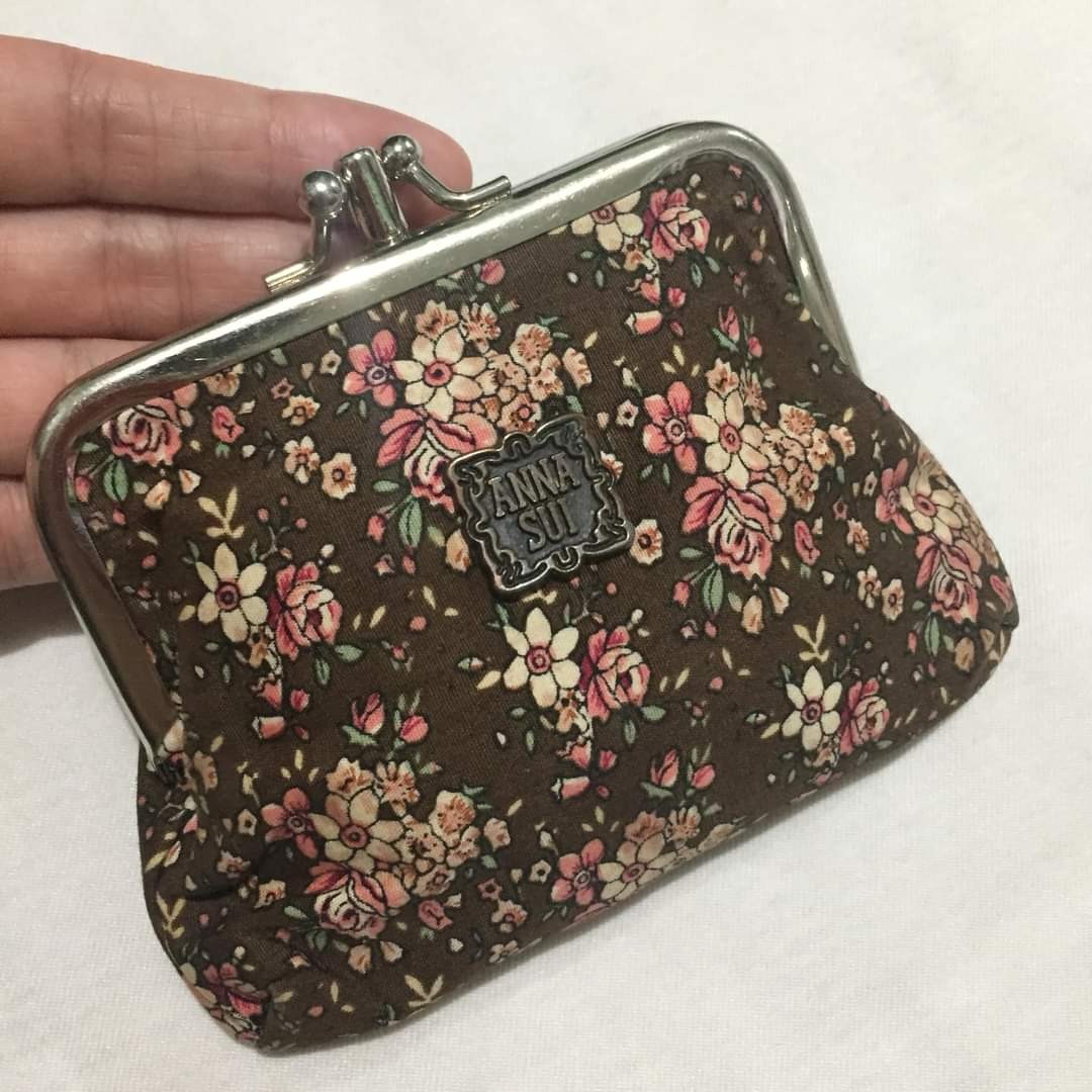 Anna Sui - Vintage Rose Clasp Purse on Designer Wardrobe