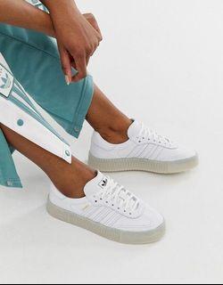 sambarose grey one