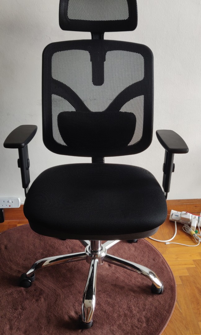 Brand new JIJI Executive Chair II Furniture Home Living