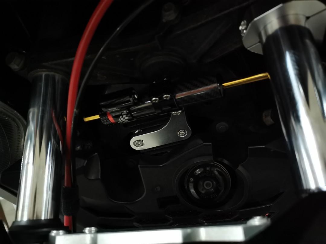 Brand New Steering Damper / Stabilizer Kit For Yamaha Xmax 250 / 300