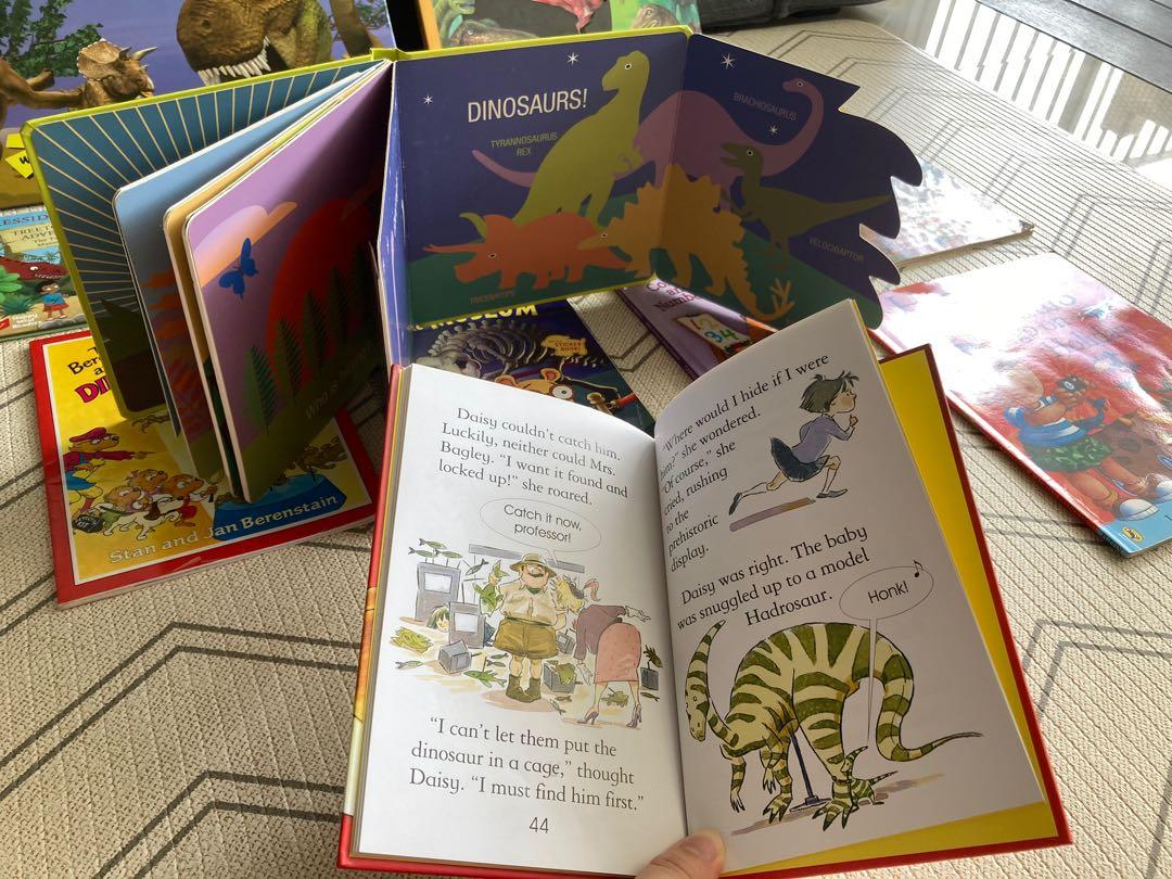 Carousell　for　Books　Magazines,　paleontologist!　budding　on　Hobbies　Toys,　Dinosaur　Books　Bundle　Children's　of　books