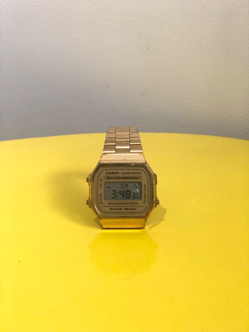 Casio Vintage Gold Unisex Watch (Category: Women's Watches) located in Las Pinas. Submitted by AVdeclutters (Listing ID 1026853344, Image 1). Description: 8.5/10 condition - comes as is - GET A FREE GIFT WITH IT :).