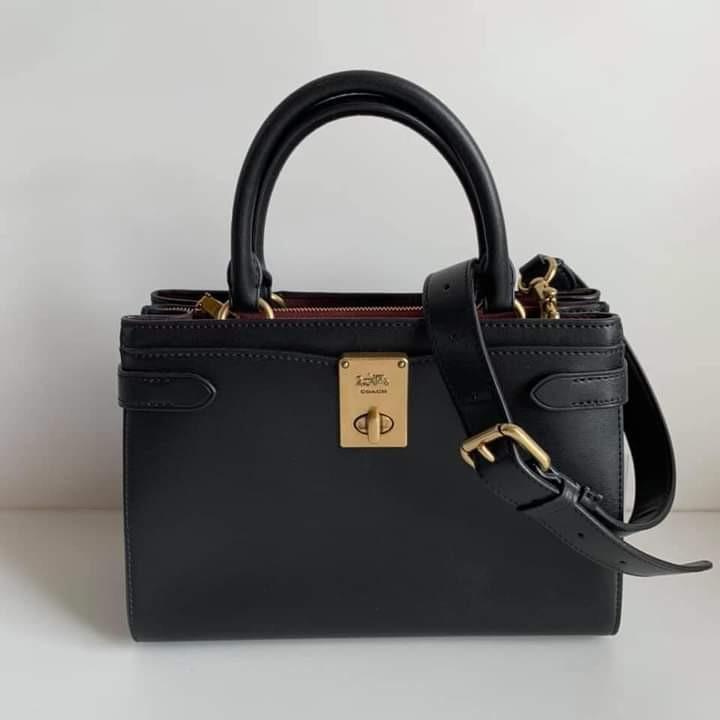 Coach Hutton CarryAll Women s Fashion Bags Wallets Purses Pouches on Carousell
