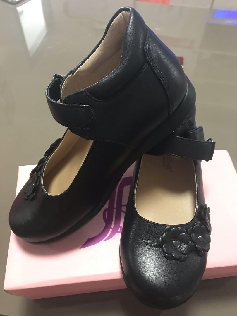 全新Dr Kong 黑色返學鞋, 兒童＆孕婦用品, 嬰兒及小童流行時尚- Carousell