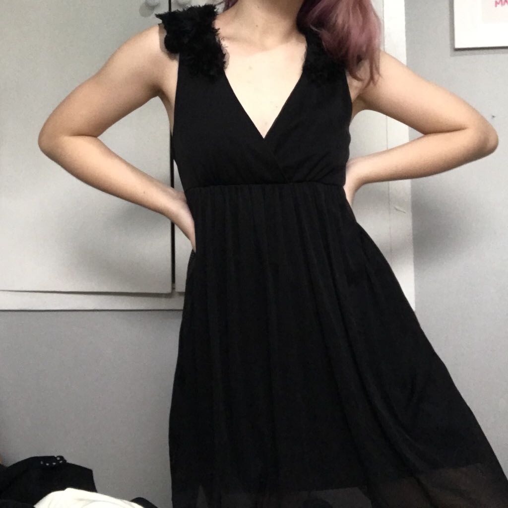 Forever 21 Black Dress Women S Fashion Clothes Dresses Skirts On Carousell