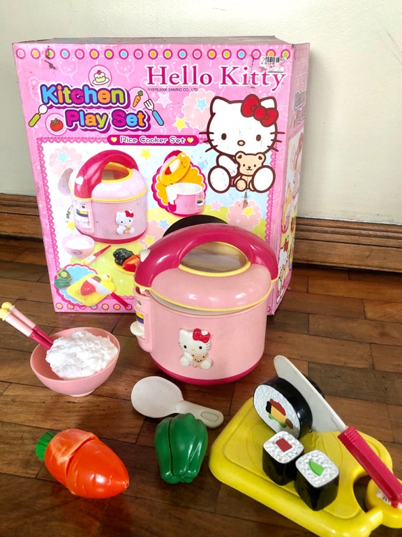 hello kitty rice cooker toy