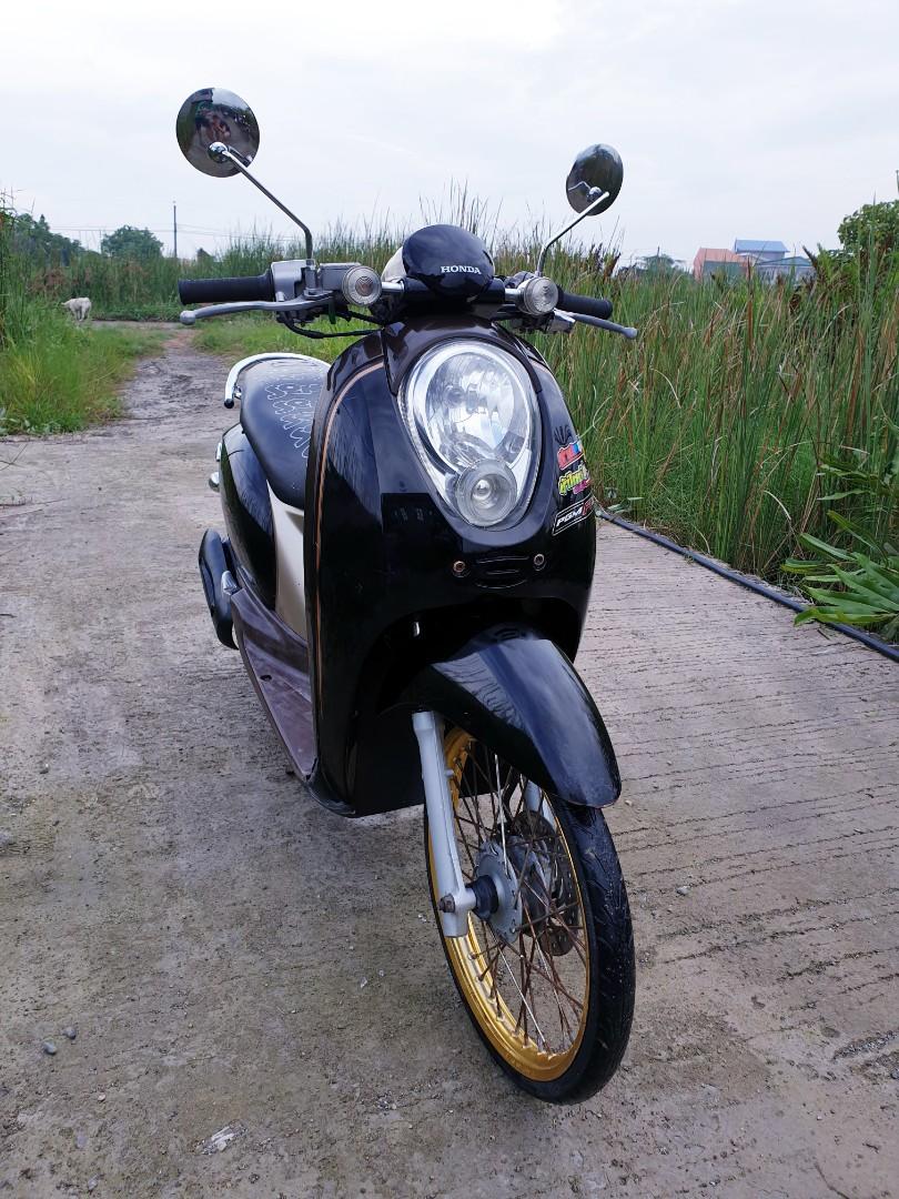 Honda scoopy 110