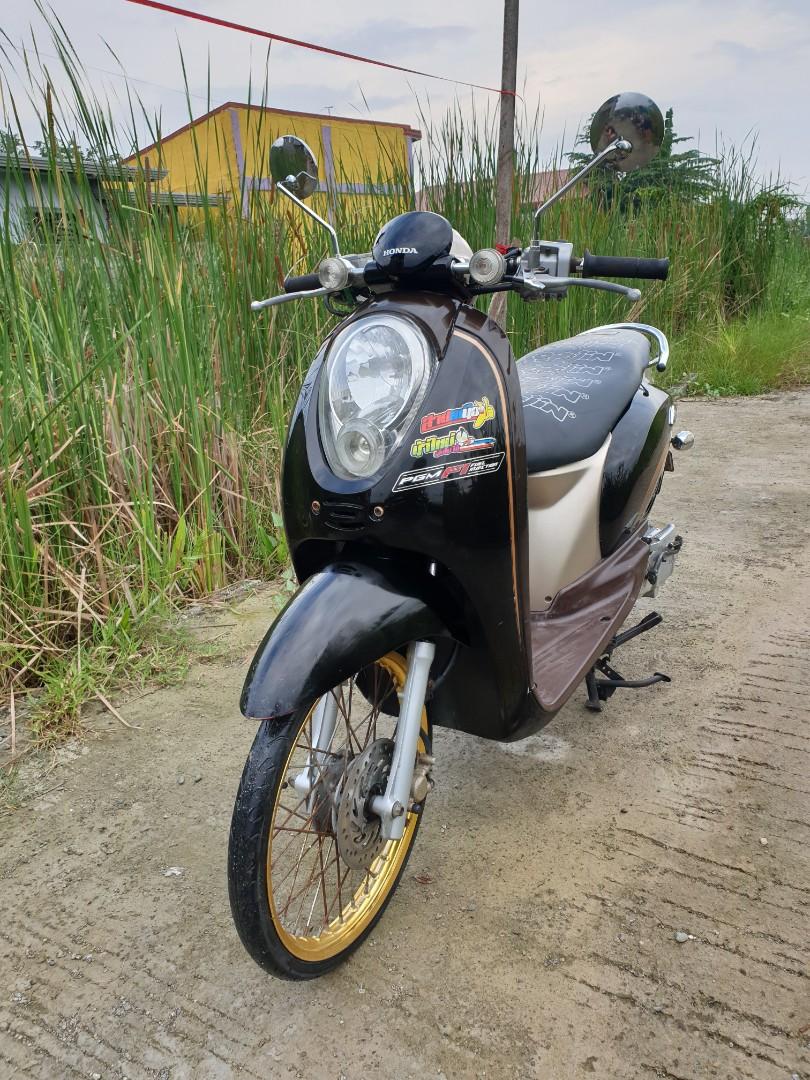Honda scoopy 110