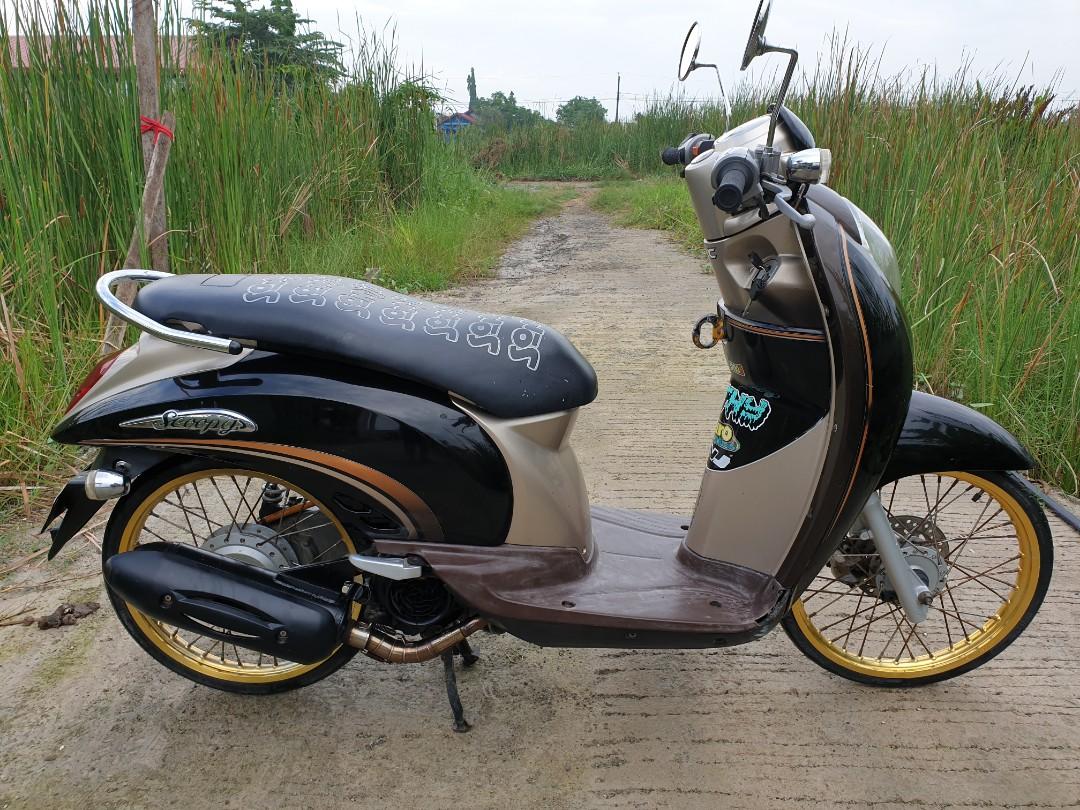 Honda scoopy 110