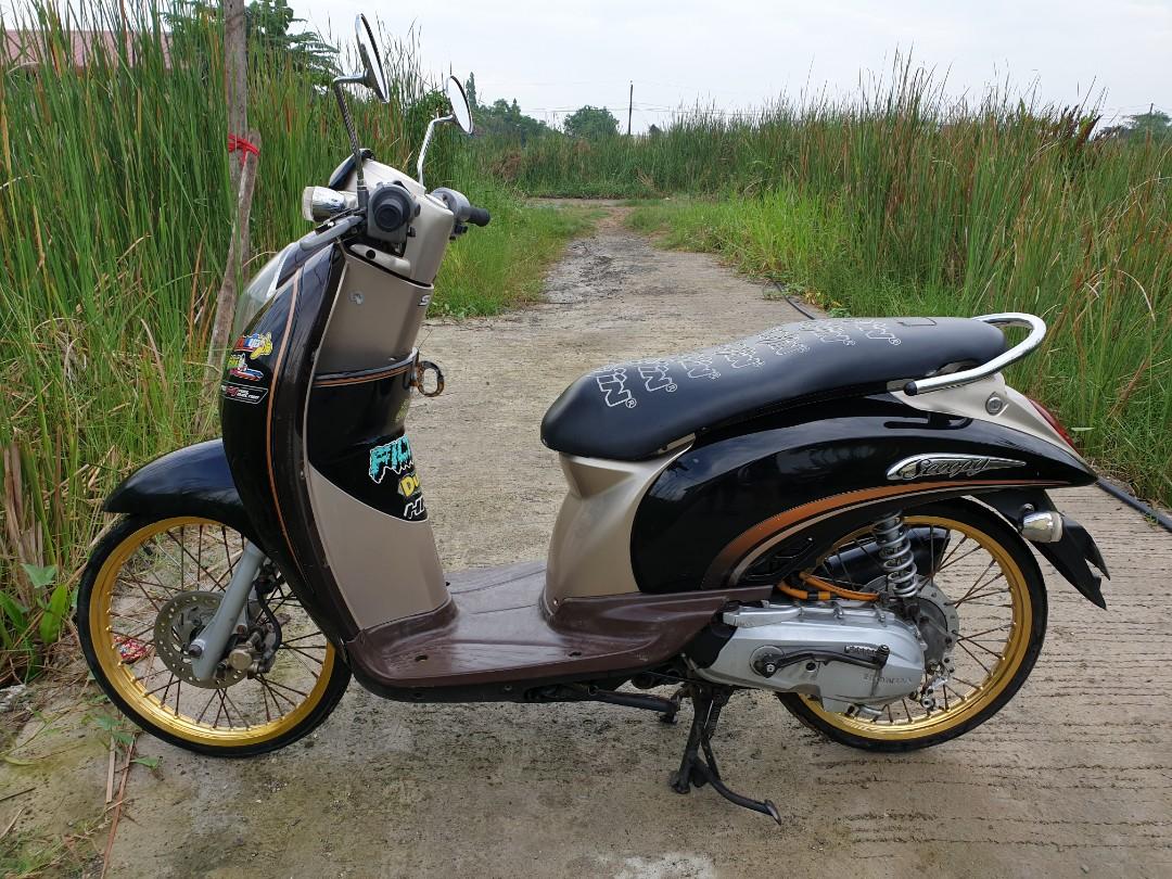 Honda scoopy 110