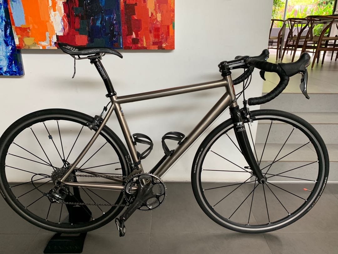 Lynskey R230 Titanium Dura Ace Medium Sports Equipment