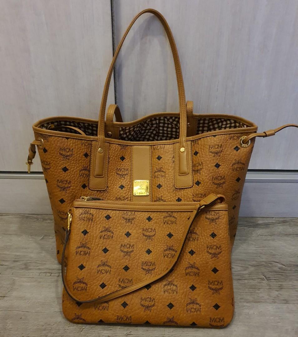 Mcm wandel large hotsell leather shopper
