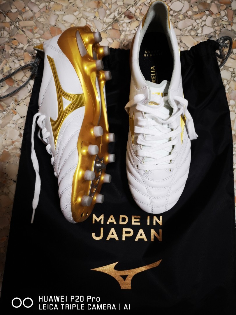 mizuno morelia gold
