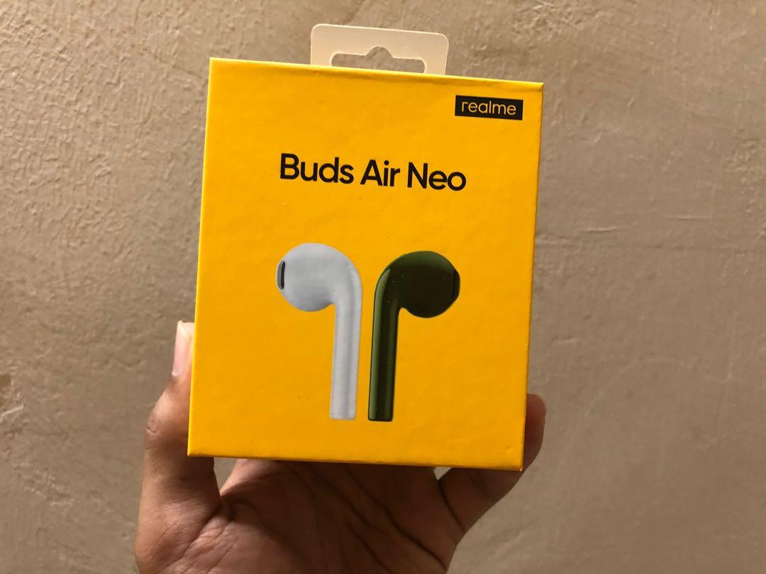 Realme buds sales air neo box