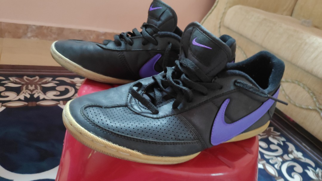 kasut nike futsal