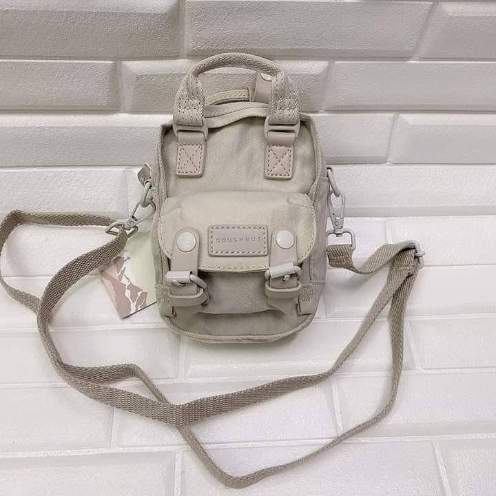 doughnut sling bag