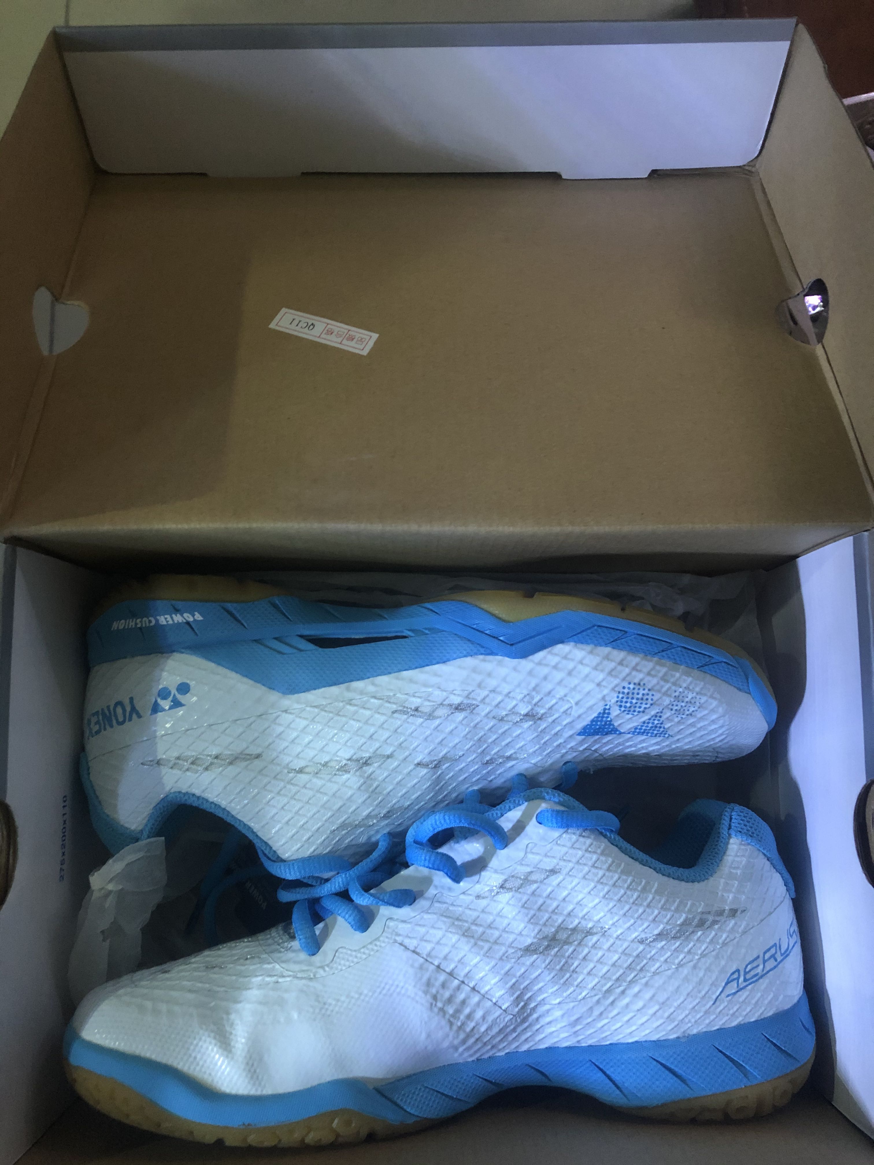 Kasut badminton yonex hotsell