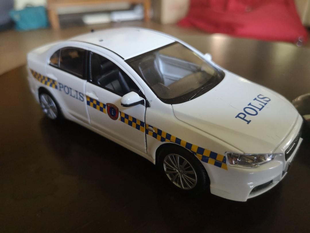 Polis toys shop