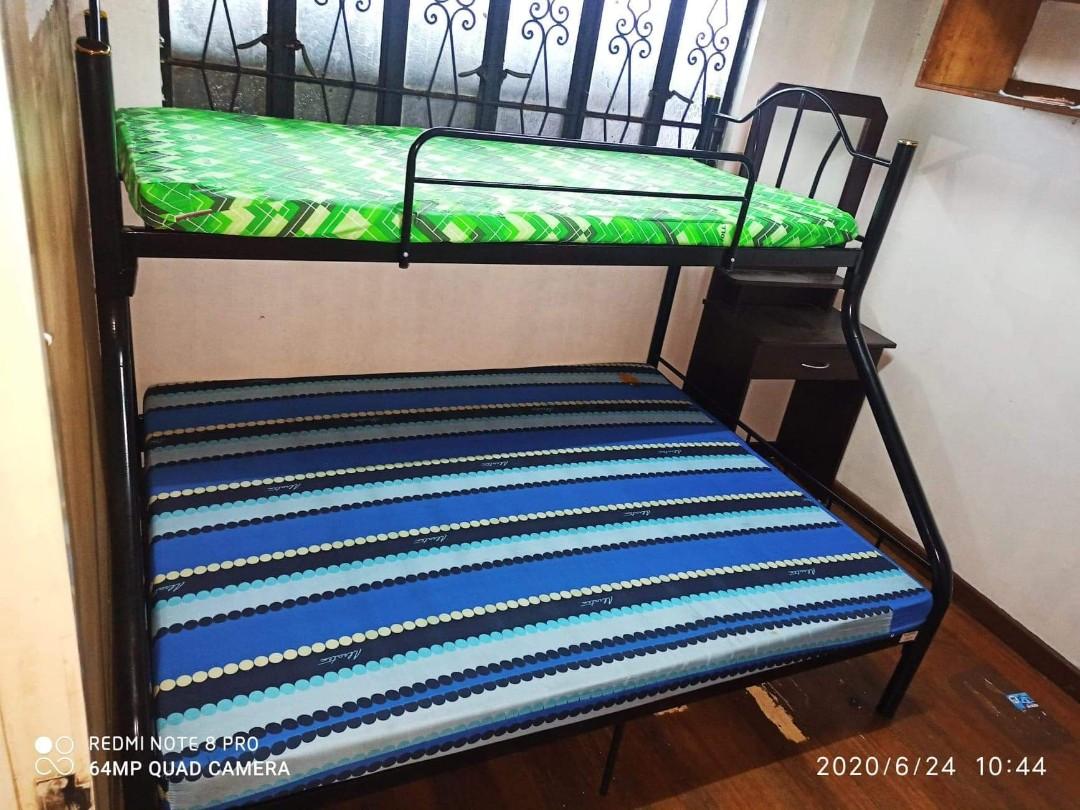 Queen size bed shop double deck