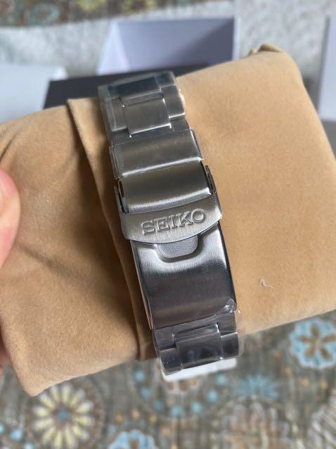 Seiko Samurai SBDY029 (Category: Luxury Watches) located in Paranaque City. Submitted by classyluxeph (Listing ID 1026849130, Image 2). Description: Selling brand new Seiko “Great White Shark” Samurai SBDY029. This is a JDM model made available only in Japan. It has a “MADE IN JAPAN” at 7 on the dial. The watch comes with a generic grey Seiko box..