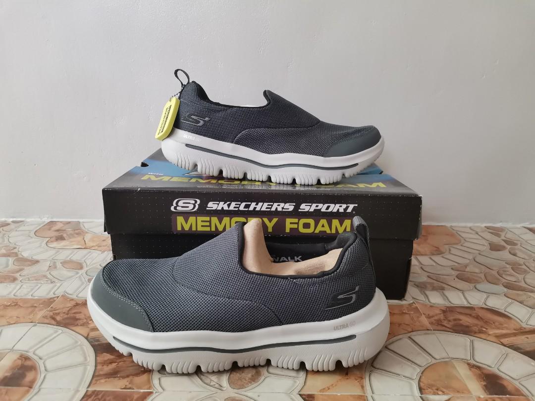 skechers sports shoes
