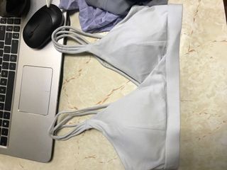 （分類：）位於 。 由 byebyestuff123 提交（商品編號 1026817701，圖片 1）。簡介： 。