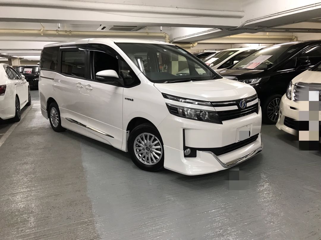 Toyota voxy hybrid 2018 Toyota voxy hybrid 2018