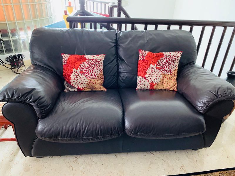 Used Leather sofa for sale