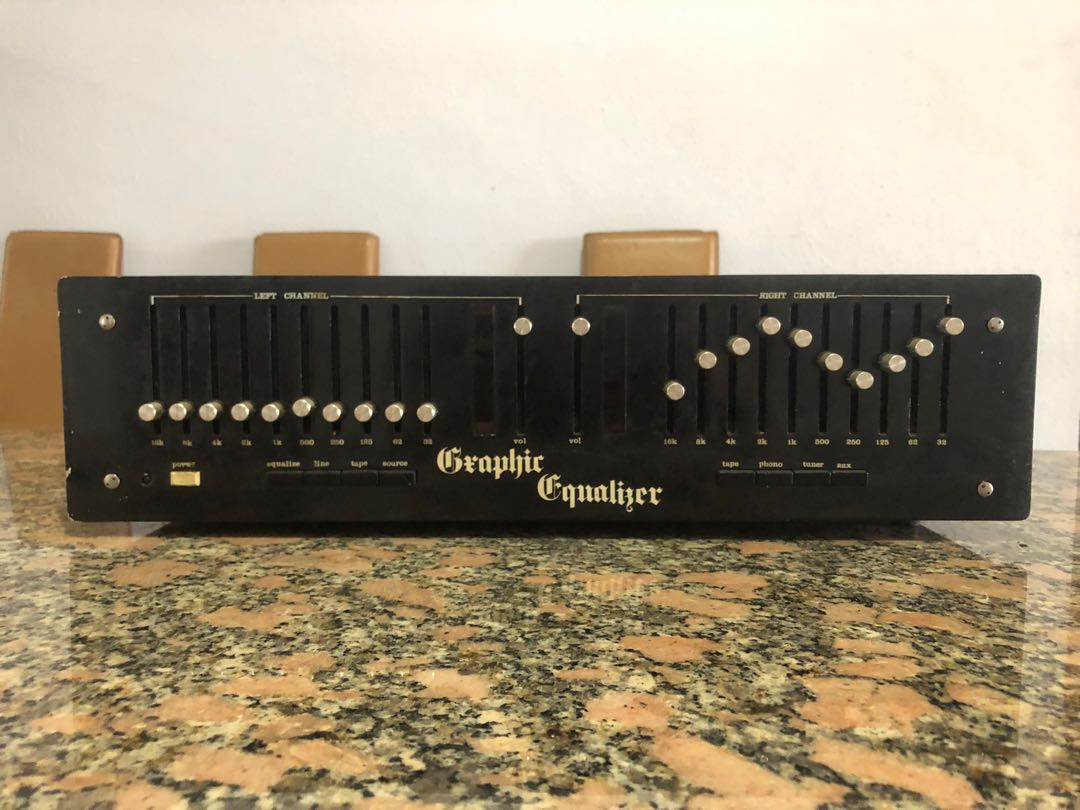 VINTAGE Graphic equalizer, Audio, Other Audio Equipment on Carousell
