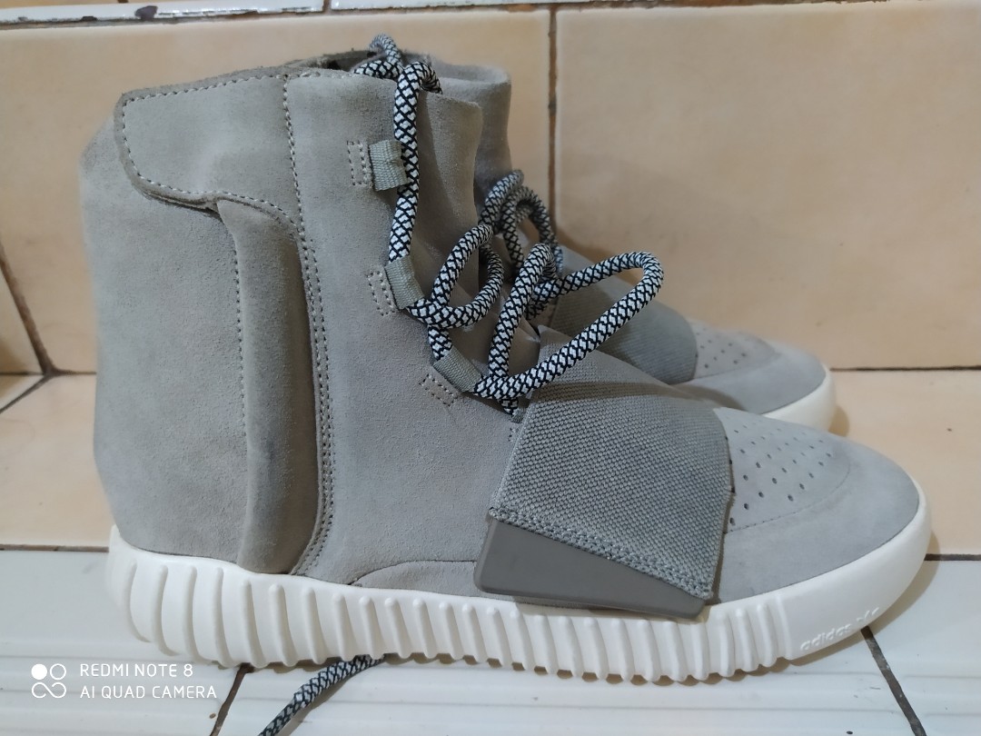 Yeezy clearance 750 original