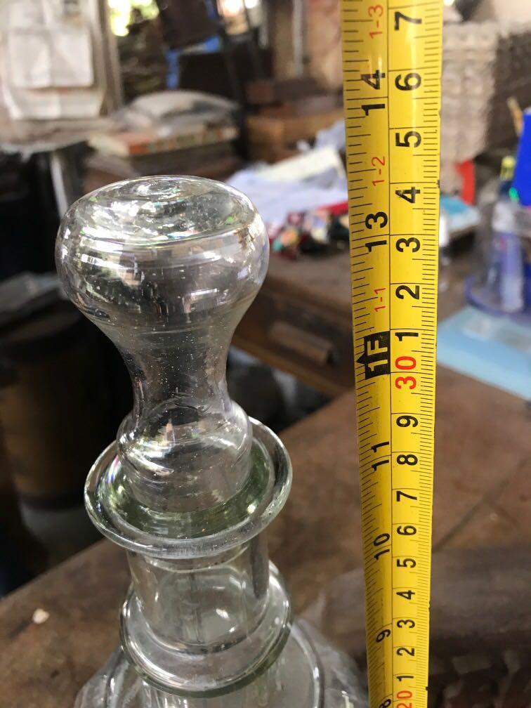 Bekas air lama ( kaca) Furniture Home Living Home Decor Vases