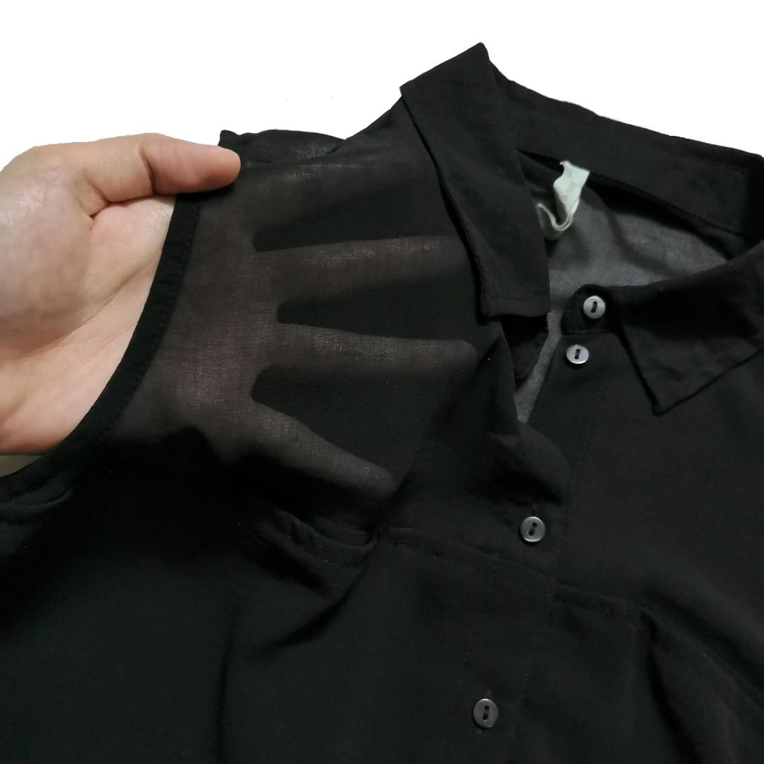 Black Bershka See-through Sleeveless Button Down Top | Fits S (Category: Sleeveless) located in Quezon City. Submitted by brokeria (Listing ID 1027109766, Image 3). Description: Black Bershka See-through Sleeveless Button Down Top | Fits S 100php ❤️ #ukayph #prelovedph #bnewph #brandnewph #bershkaph #buttondownph.