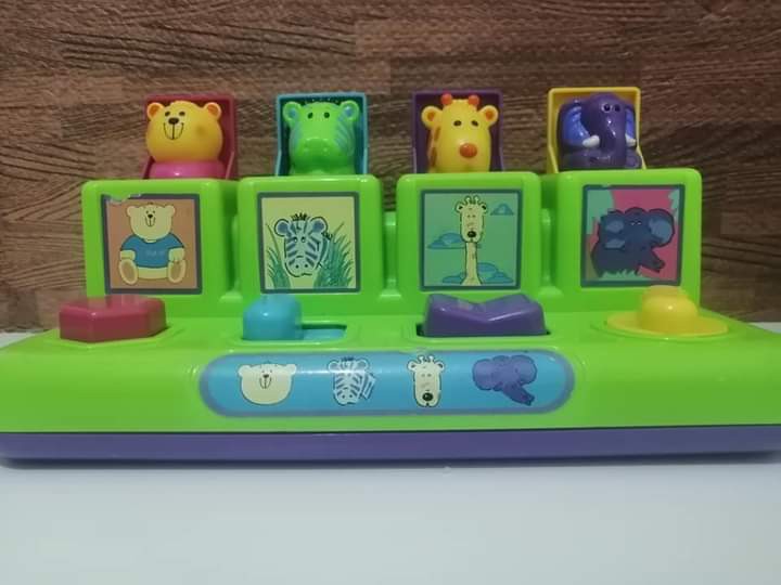 Pop up top animal toy