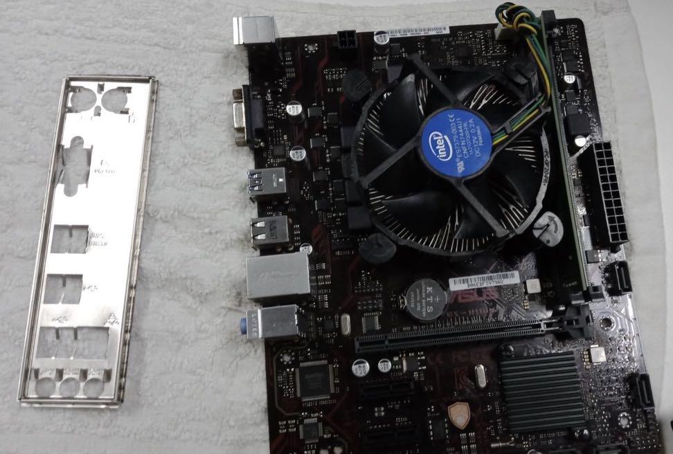 Bundled Gaming Desktop Intel Core i7-7700 (Category: Desktops) located in Mandaluyong City. Submitted by l2ayne (Listing ID 1026970044, Image 2). Description: Intel Core i7-7700 processor no box with hsf ASUS EX-H110M motherboard with backplate 8gb DDR4 Kingston 2400mhz memory 4gb GTX1050ti Asus videocard Price 18.5k only Selling as Bundled Processor with Distro warranty 2021 Tpc id l2ayne Pick up: Sta Ana Manila Accept shipping / COD / COP thru 