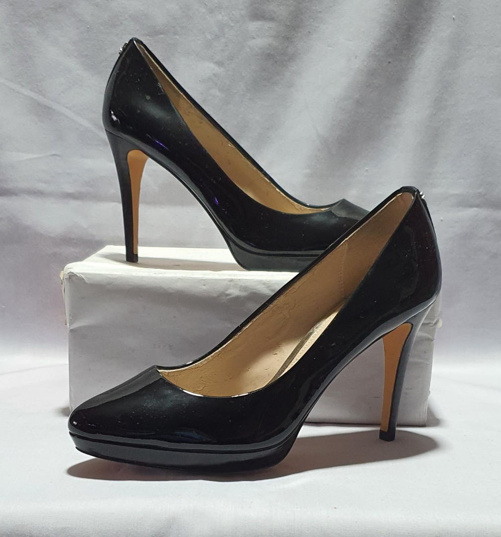 patent pump heels