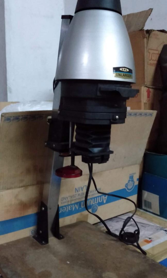 LPL DARKROOM PHOTOGRAPHY ENLARGER, Photography, Photography Accessories