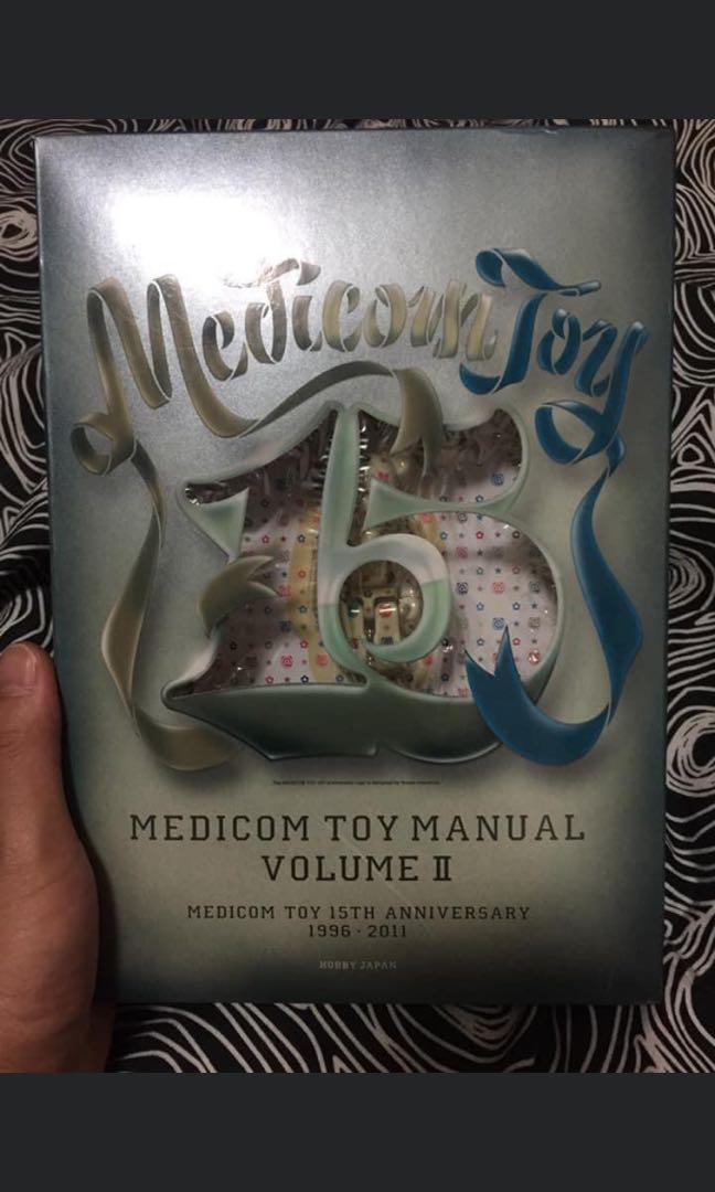 Medicom Toy manual Vol.2, 興趣及遊戲, 玩具& 遊戲類- Carousell