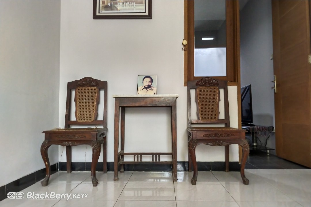 Meja Marmer Kuno Kursi Tua Antik Antik Furnitur Di Carousell