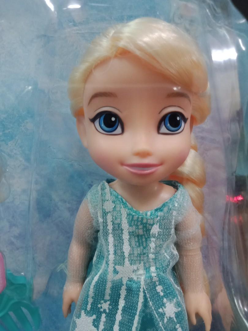 Petite elsa with olaf on sale
