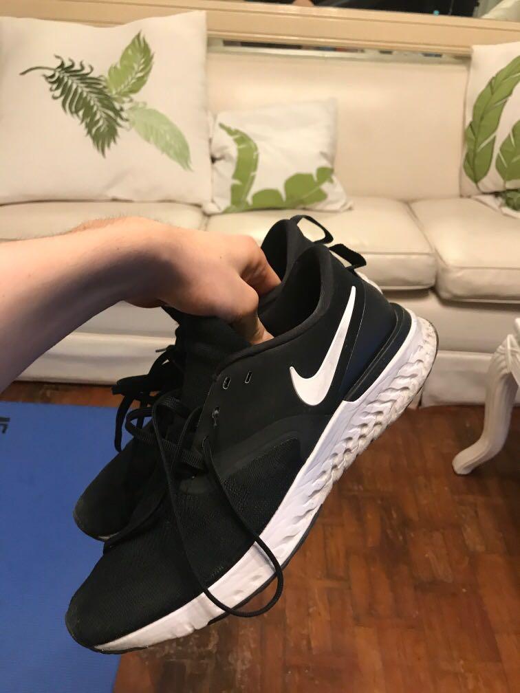 Nike Running Shoes Odyssey React (Category: Sneakers) located in San Juan City. Submitted by redclothes (Listing ID 1027208952, Image 1). Description: Price is negotiable RFS: Wrong Size Used Condition 9/10.