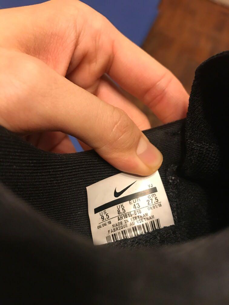 Nike Running Shoes Odyssey React (Category: Sneakers) located in San Juan City. Submitted by redclothes (Listing ID 1027208952, Image 2). Description: Price is negotiable RFS: Wrong Size Used Condition 9/10.
