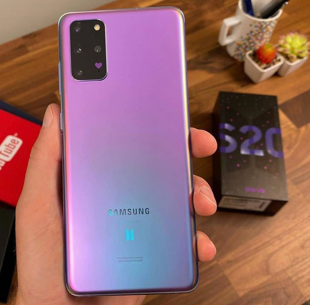 Samsung Galaxy S20+ BTS Spesial Edition 