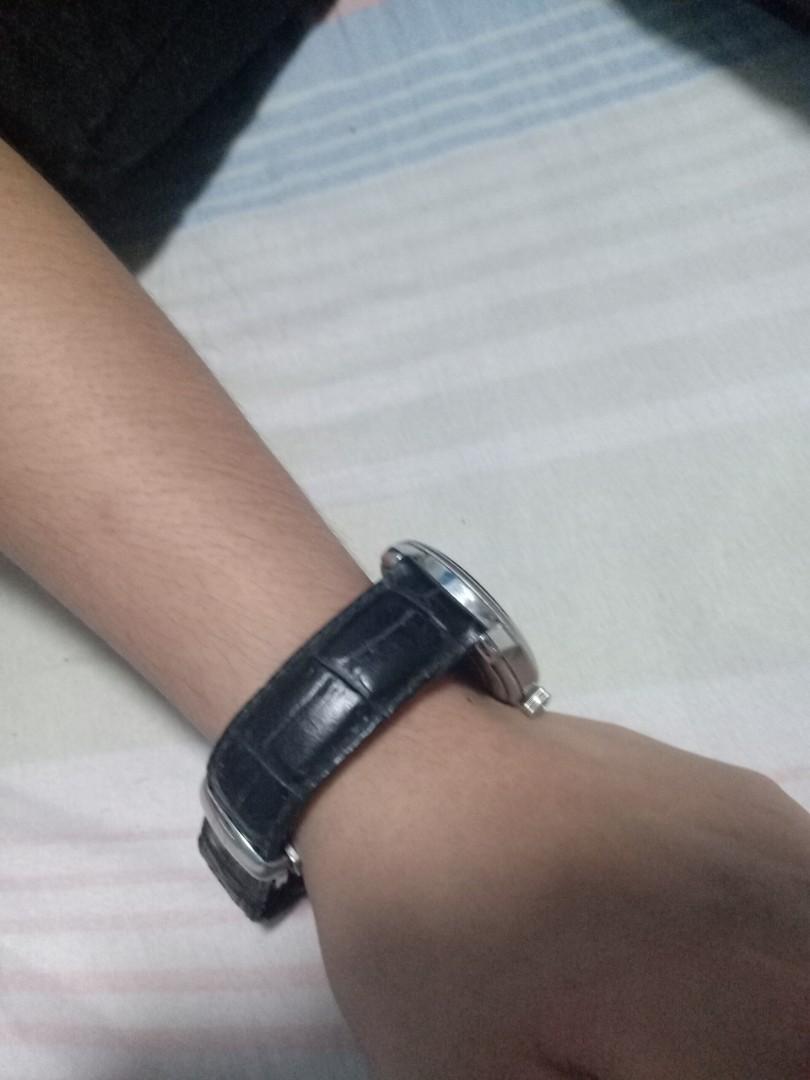 TISSOT WATCH original (Category: Men's Watches) located in Paranaque City. Submitted by spinx27 (Listing ID 1027050679, Image 2). Description: tissot original from switzerland .. bought this for 15k before .. nastock nalng dna nggmit but still working ...