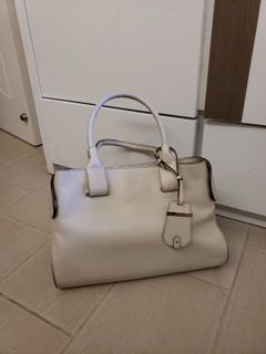 （分類：）位於 。 由 c.l.ng12 提交（商品編號 1026986577，圖片 1）。簡介： 。