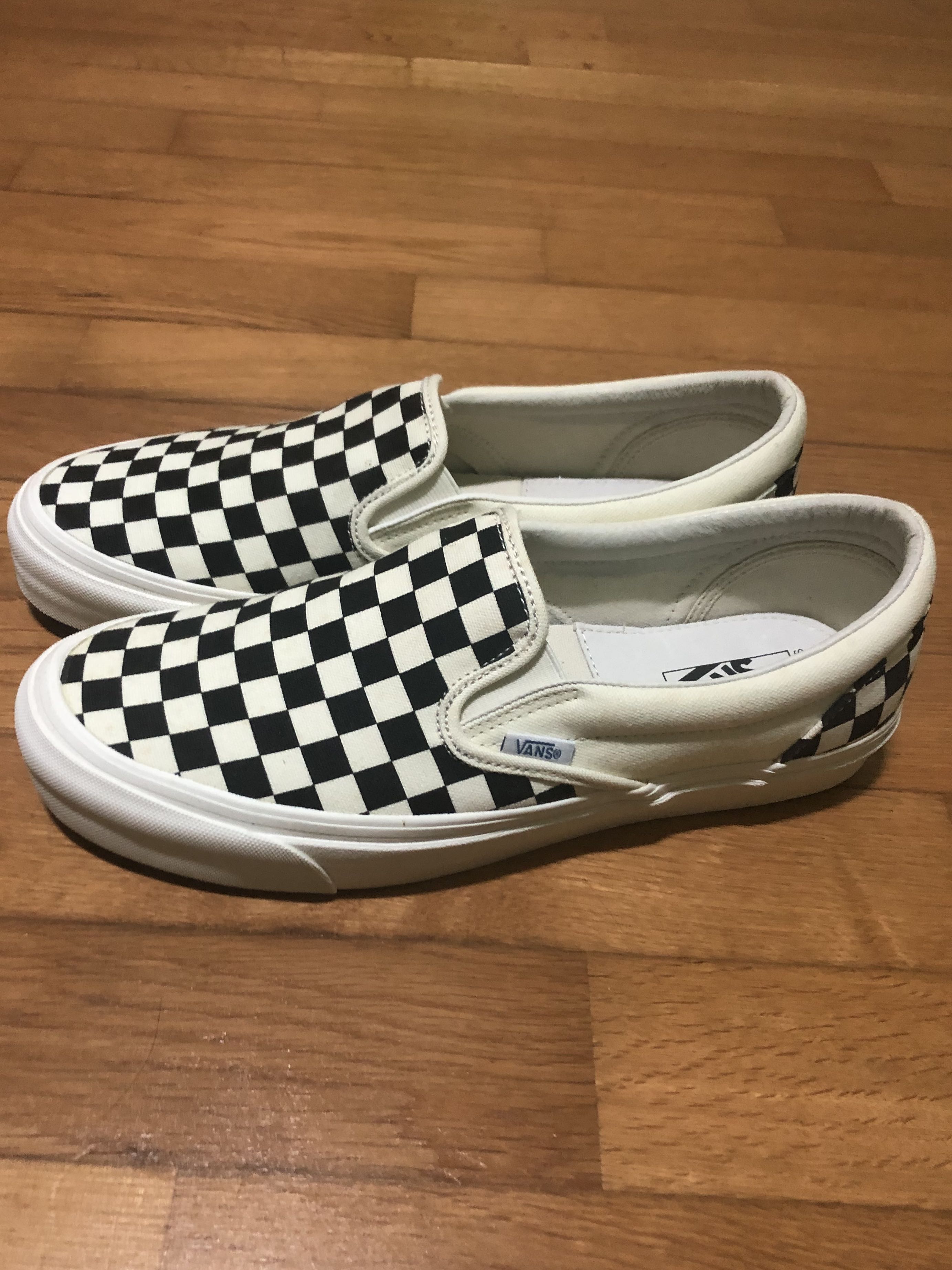 Vans Vault Slip On Checkerboard, Men's Fashion, Footwear, Dress Shoes on  Carousell