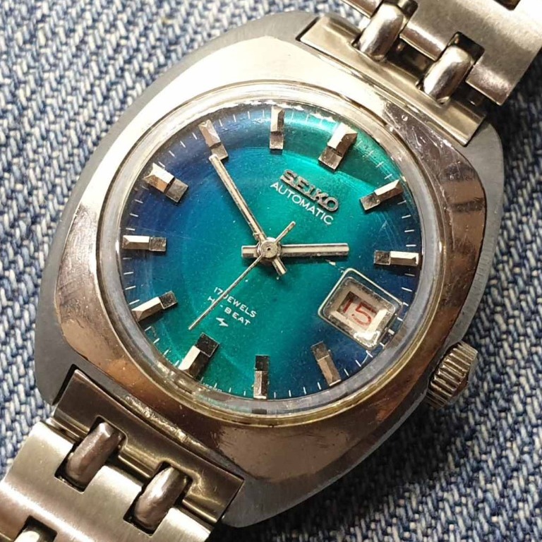Seiko 2205 hi beat top