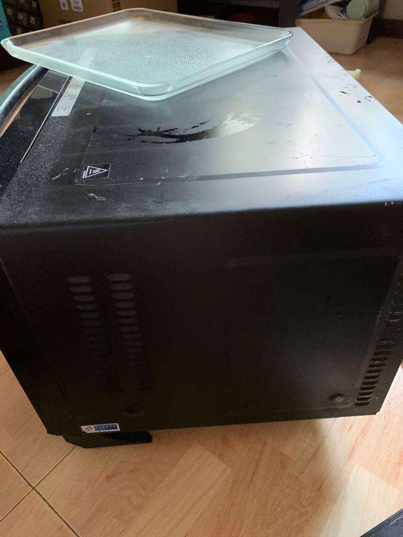 Working Convection Oven. Grill Oven Stream and Microwave, TV & Home