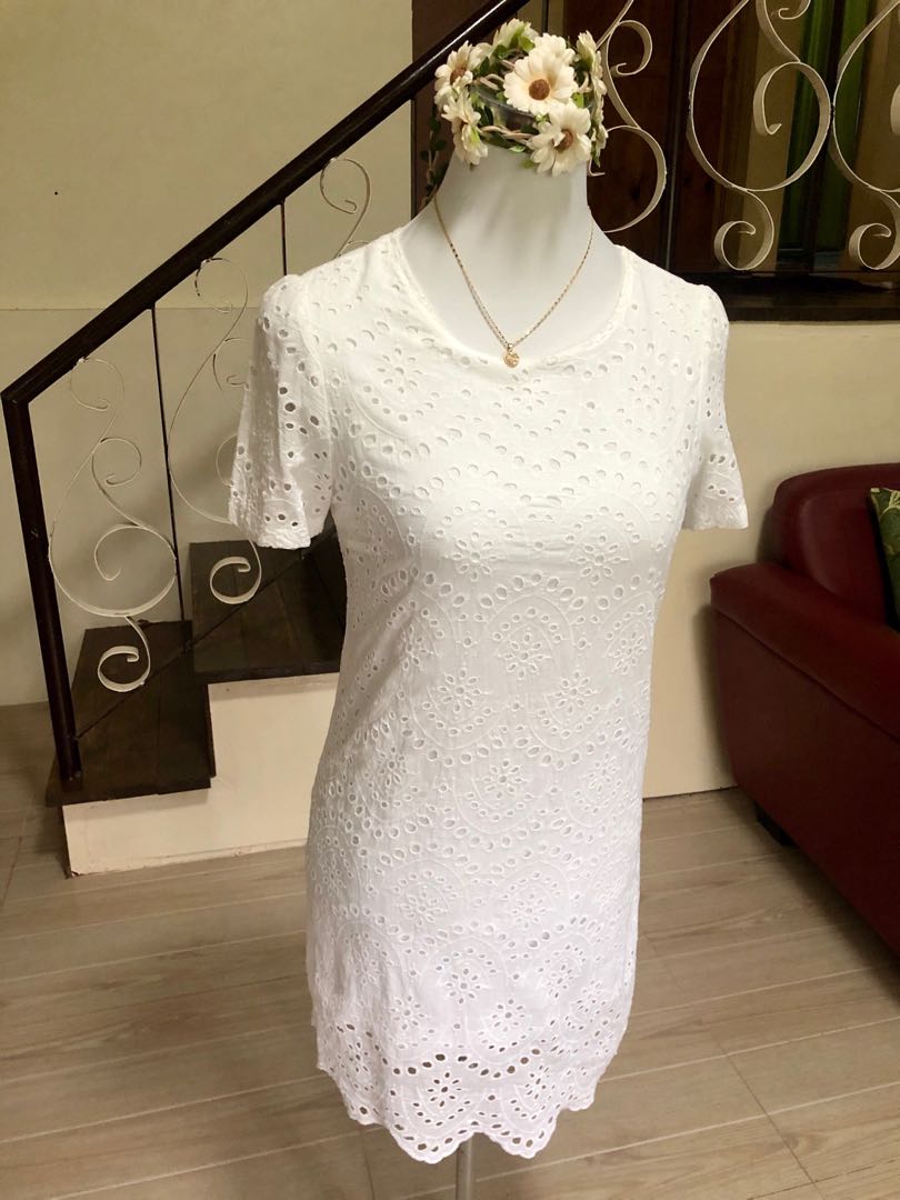 ZARA eyelet mini dress, Women's Fashion, Dresses & Sets, Dresses on Carousell